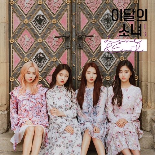 LOONA 1/3 - 1st Mini Album Repackage Love & Evil A (Limited Edition)