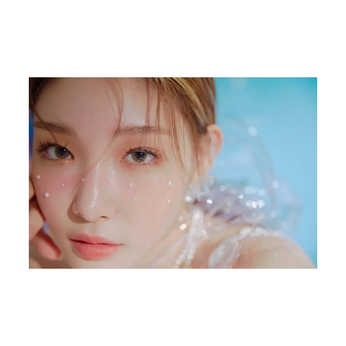 Chung Ha - 3rd Mini Album Blooming Blue