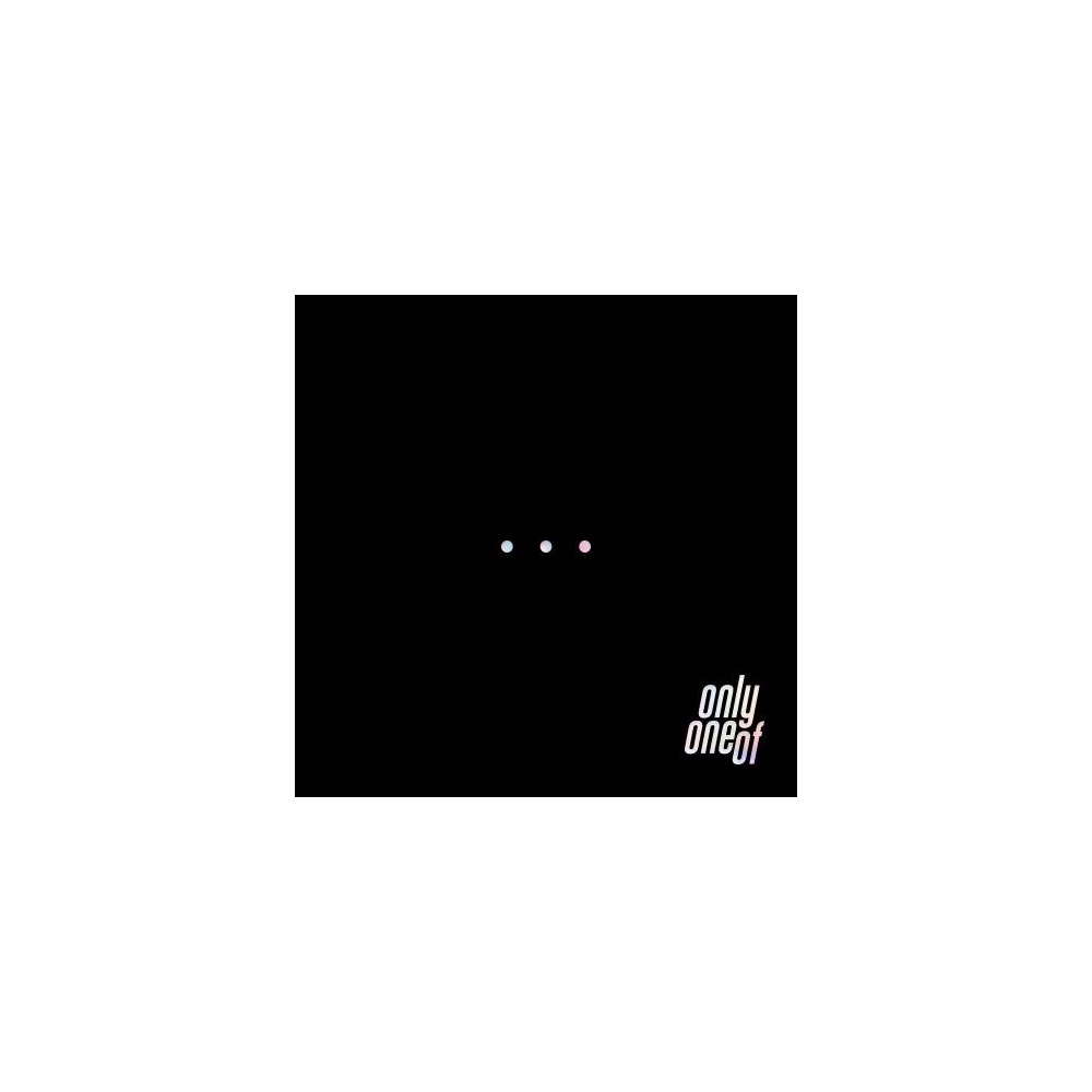 OnlyOneOf - 1st Mini Album dot point jump (Black Ver.) - Catchopcd Han