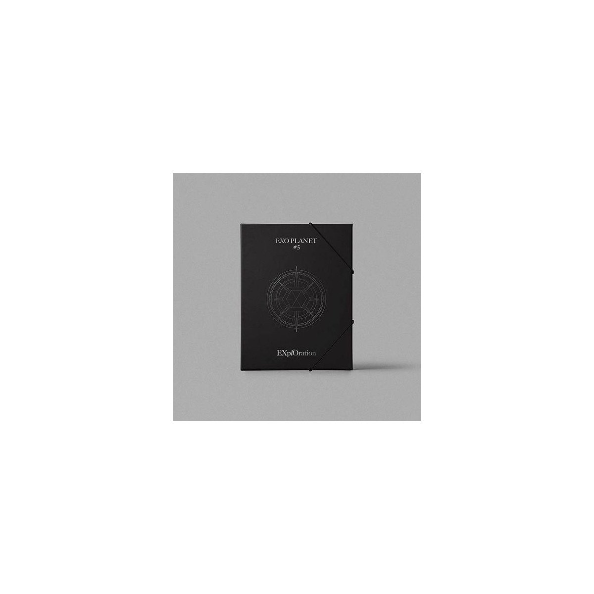 EXO - EXO PLANET 5 EXplOration Photobook & Live Album EXO - EXO PLANET 5 EXplOration Photobook & Live Album