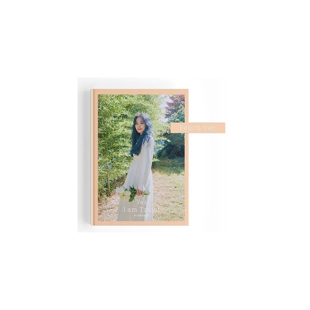 Yes, I am Tzuyu. Photobook (Peach Ver.)
