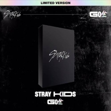 Stray Kids - 1st Album GO生 Go Live (Package Damaged) (Limited Edition)