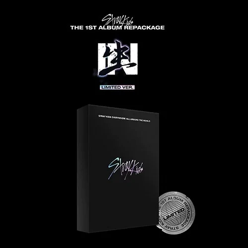 Stray Kids - 1st Album Repackage IN LIFE (Limited Version) (Cover Damaged)