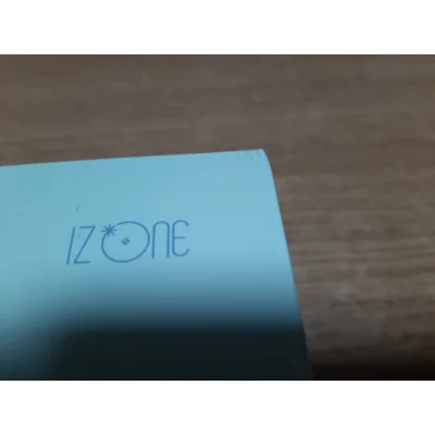 IZ*ONE - 1ST CONCERT IN SEOUL : EYES ON ME blu-ray (corner damaged)