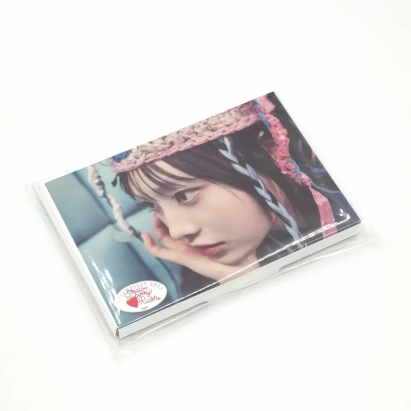 CHUU - Strawberry Rush (STAYG ALBUM version) (2nd Mini Album) front