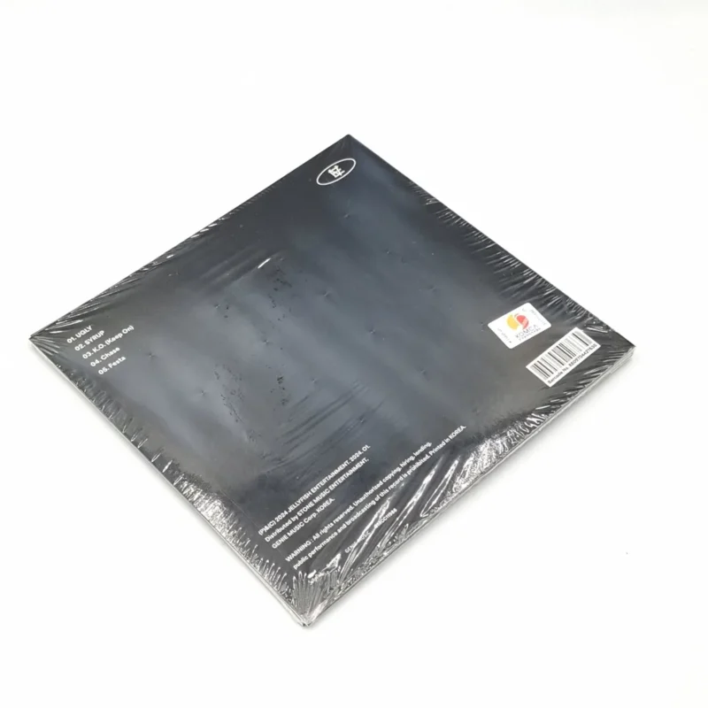 EVNNE – Un SEEN (Digipack VERSION) (2. Mini-Album) zurück