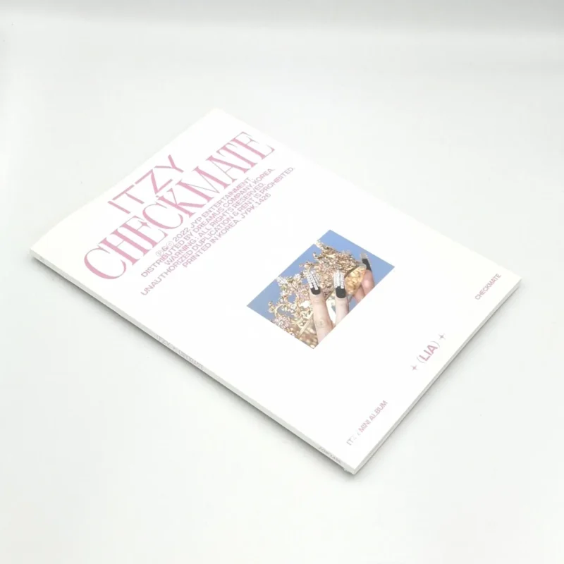 ITZY - CHECKMATE (STANDARD EDITION) (Mini Album) front 4