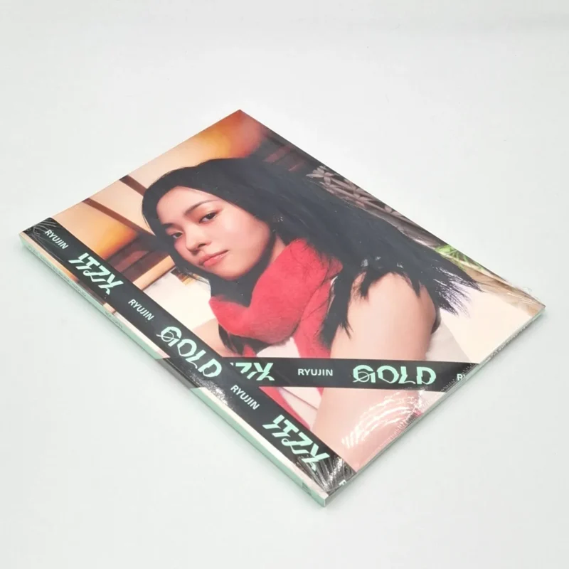 ITZY - GOLD (DIGIPACK VERSION) Vorderseite 2