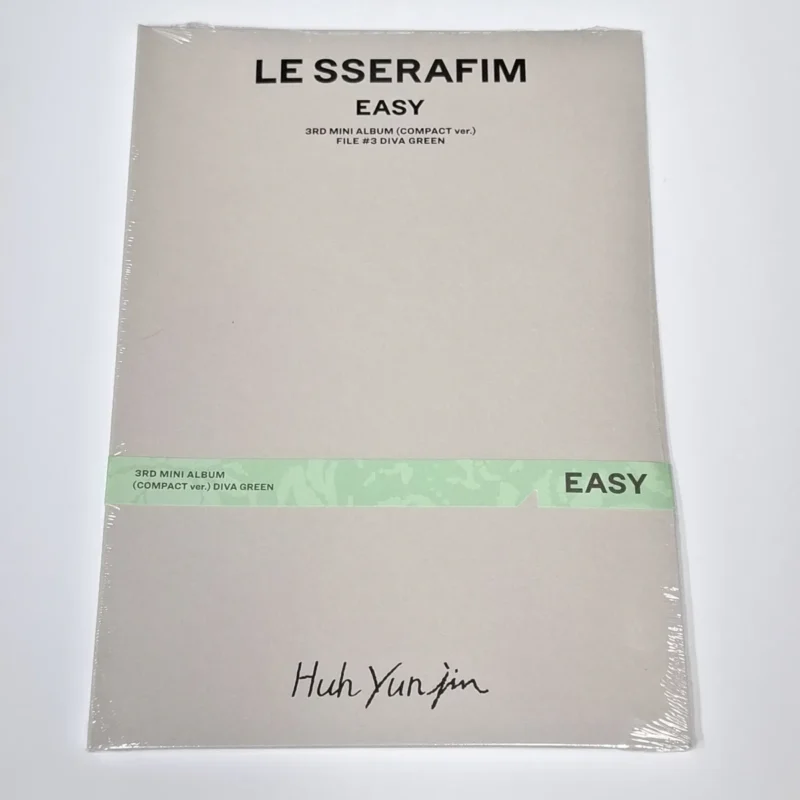 LE SSERAFIM - EASY (COMPACT Version) (3rd Mini Album) front 1