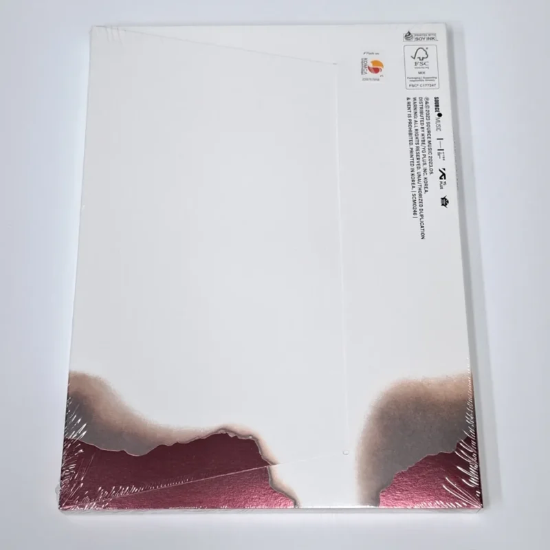 LE SSERAFIM - UNFORGIVEN (2 DUSTY AMBER Version) (1st Studio Album) back