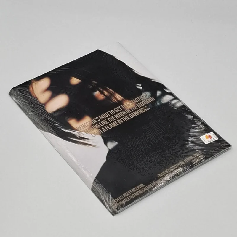 LUCAS - Renegade (Photo Book Version A) back