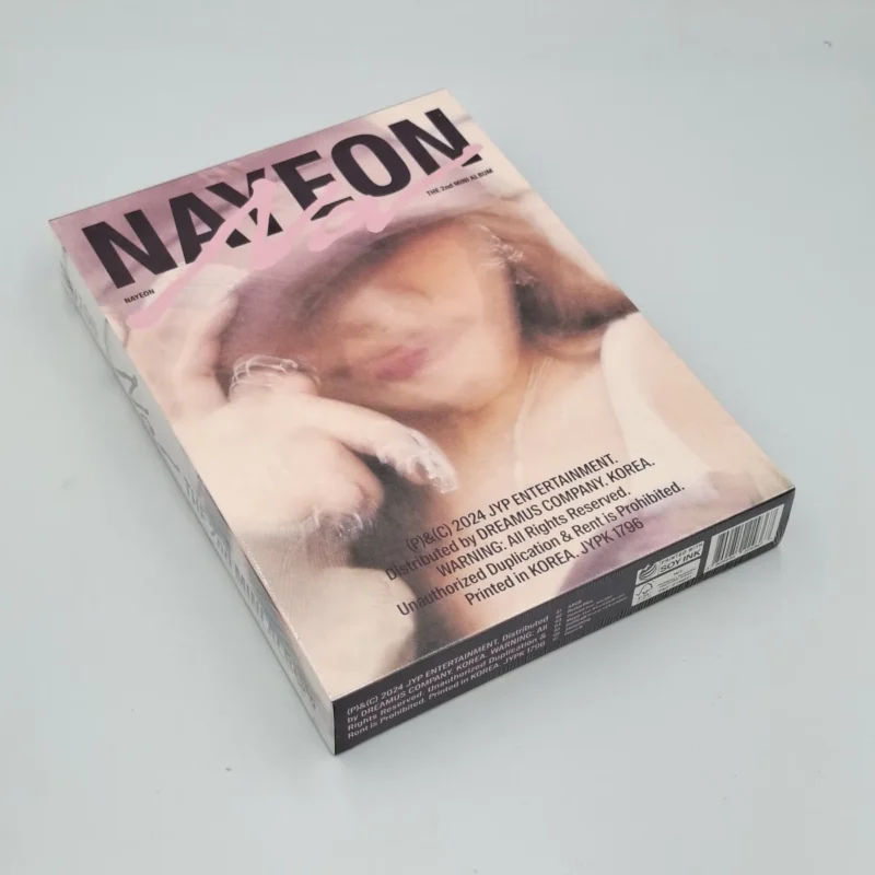 NAYEON – NA (Version B) (2. Mini-Album) vorne