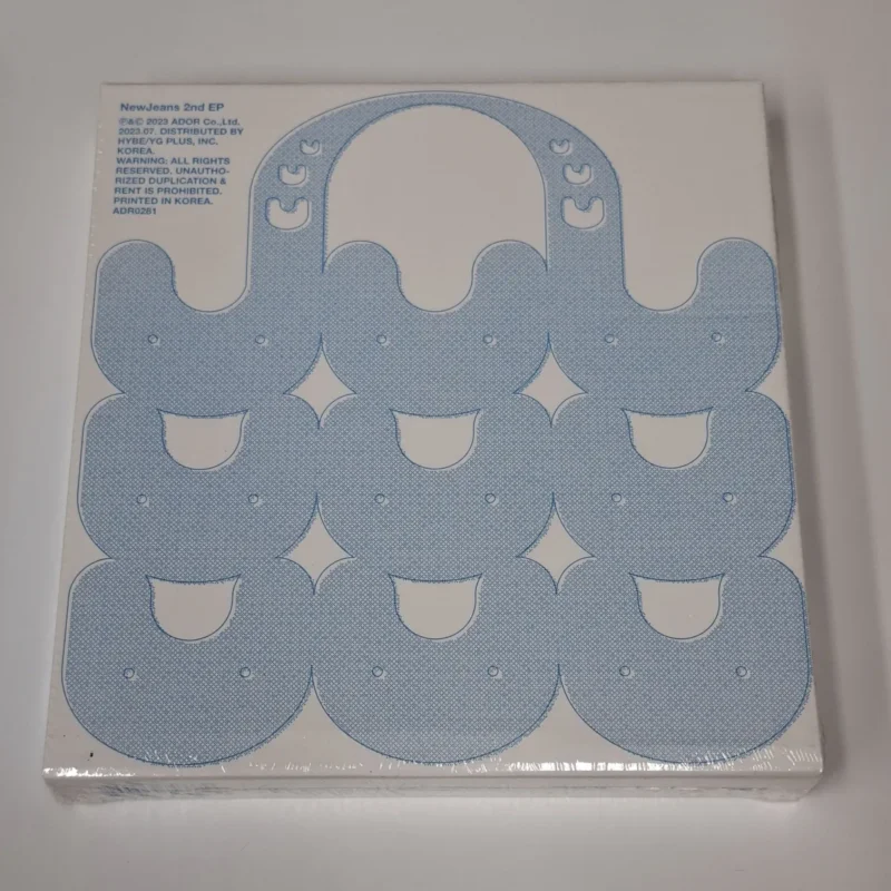 NewJeans - Get Up (Bunny Beach Bag version) (2nd EP) front 2