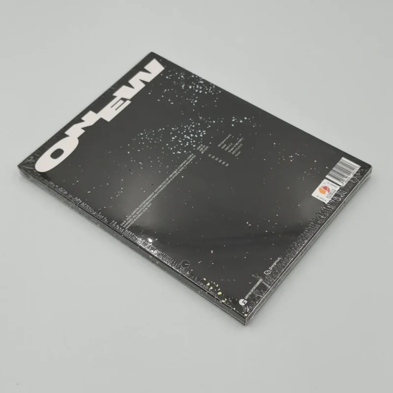 ONEW - FLOW (WEEKEND VERSION) (3. Mini-Album) zurück