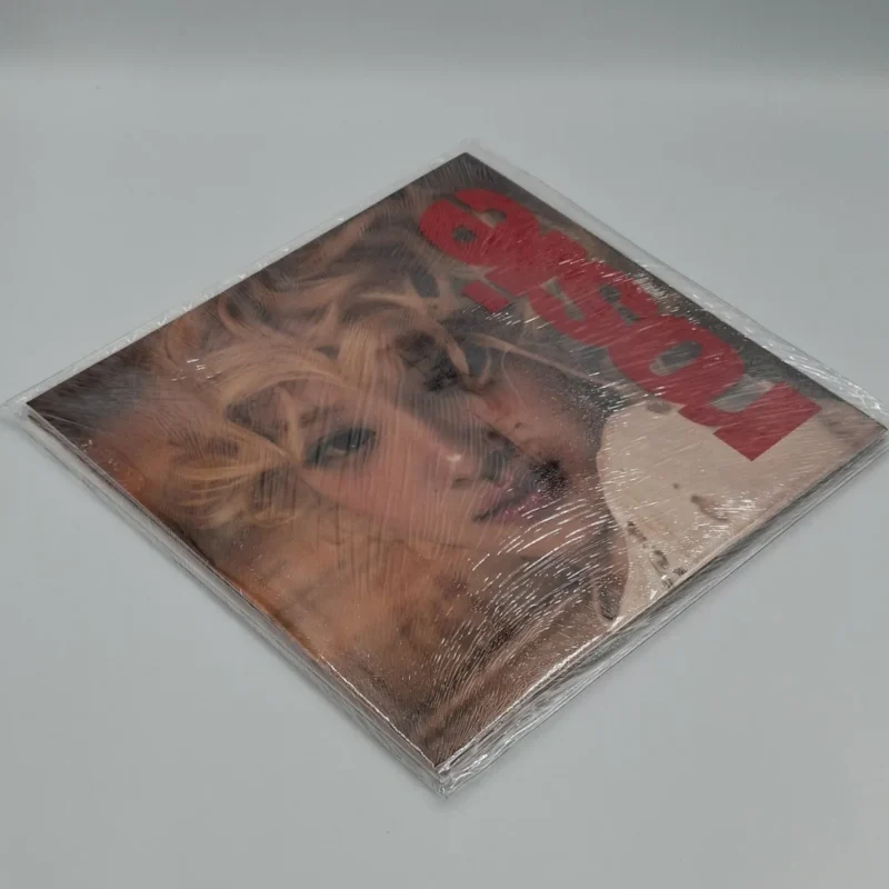ROSÉ - rosie (Retail Exclusive) (1st Studio Album) front