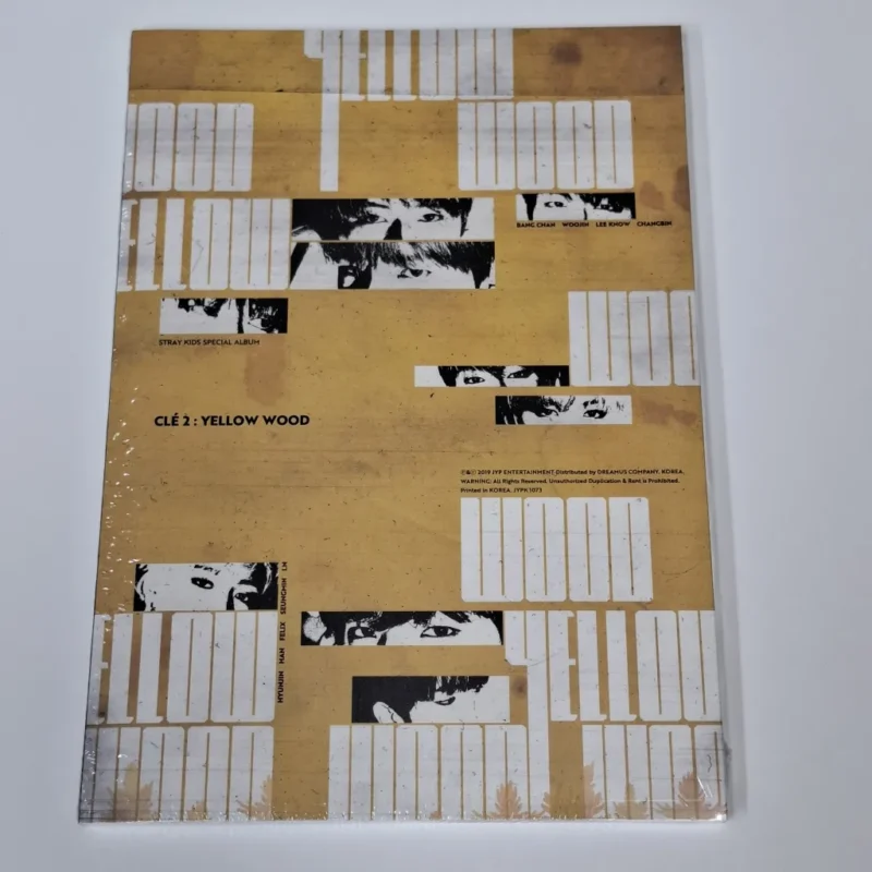 Stray-Kids-Cle-2-Yellow-Wood-Normal-Edition-Cle-2-version-front