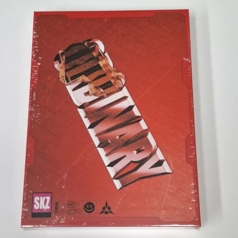 Stray-Kids-ODDINARY-Mini-Album-MASK-OFF-version