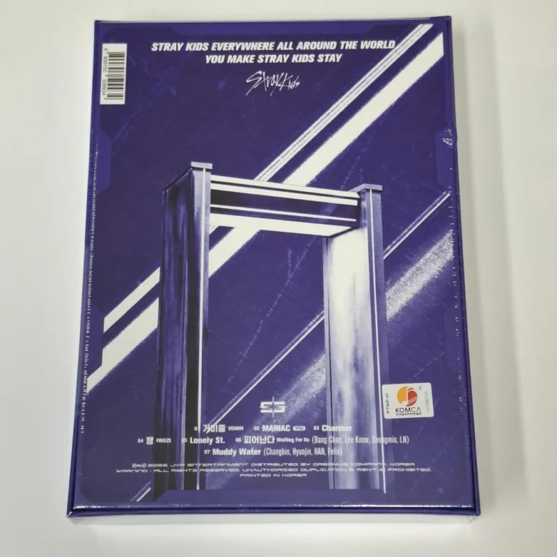 Stray-Kids-ODDINARY-Mini-Album-SCANNING-version-back