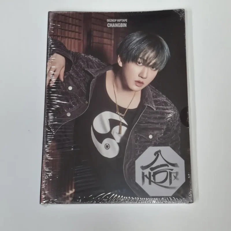 Stray-Kids-SKZHOP-HIPTAPE-HOP-AC (1)