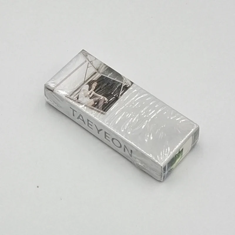 TAEYEON - Letter To Myself (Gumbook Version) (6th Mini Album) front