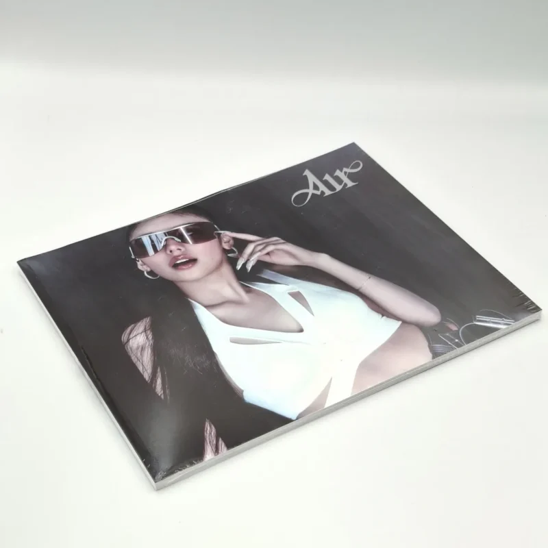 YEJI (ITZY) – Air (Fotobuch B-Version) Vorderseite