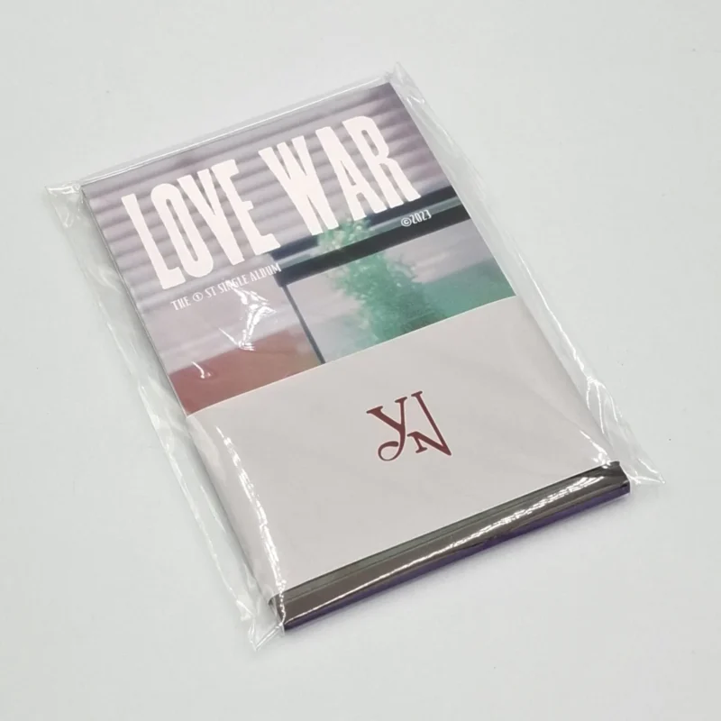 Choi Yena - 1st Single Love War (Poca Album) front