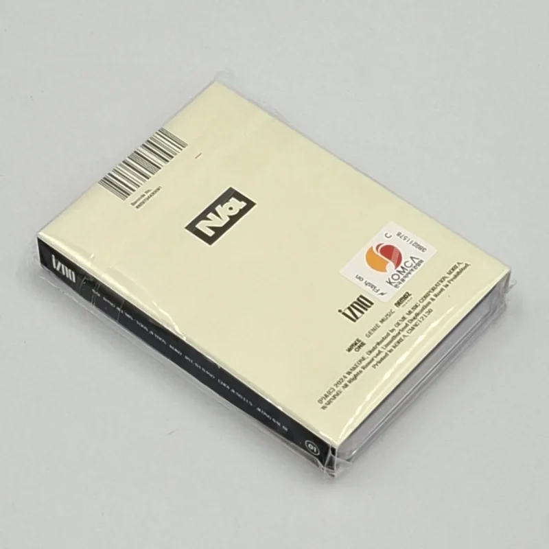 izna - Na (izna Version) (NFC Nemo Version) (1st Mini Album) back