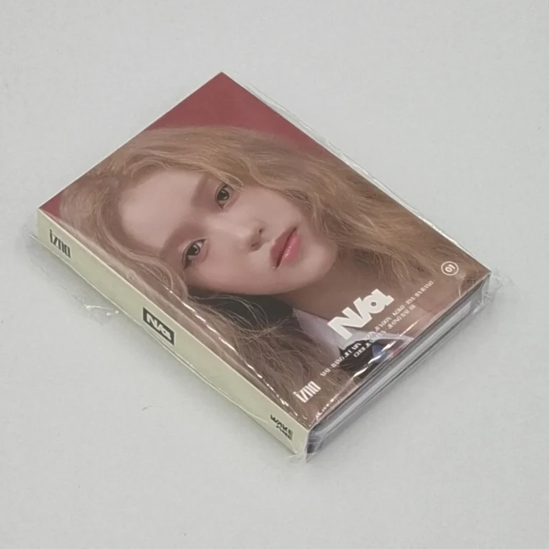 izna - Na (izna Version) (NFC Nemo Version) (1st Mini Album) front 2