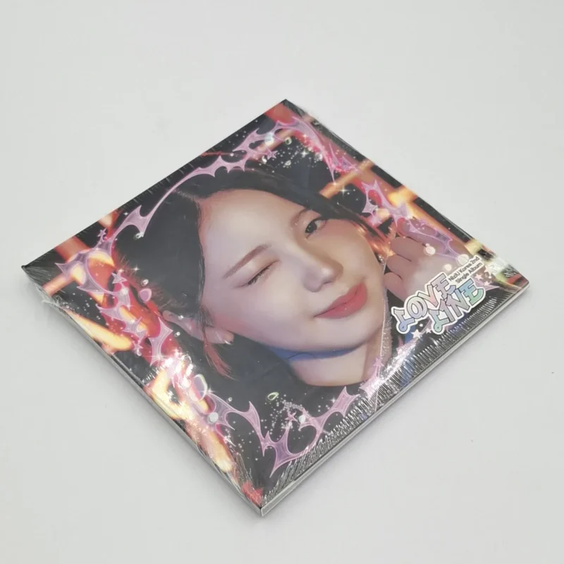 NiziU - LOVE LINE (Digipack version) (2nd Single Album) front 5