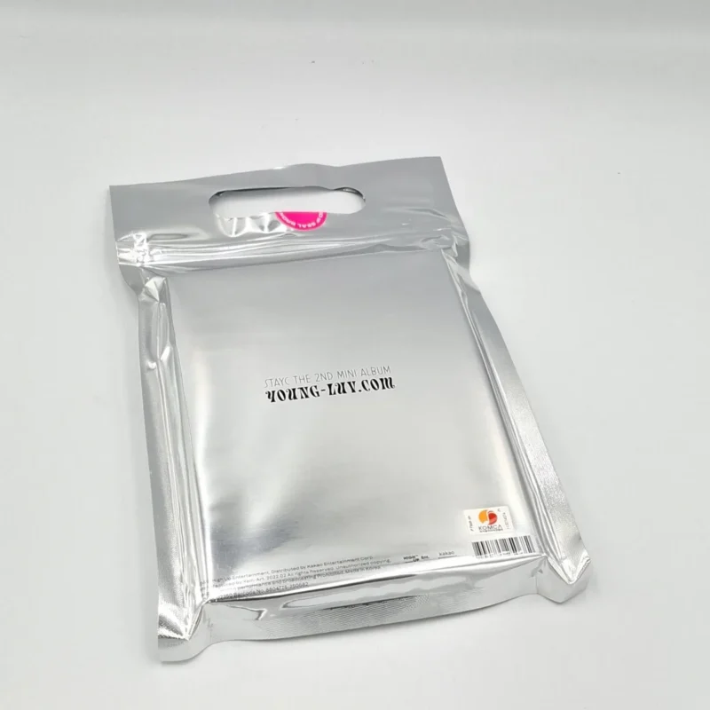 STAYC - YOUNG-LUV.COM (2nd Mini Album) back