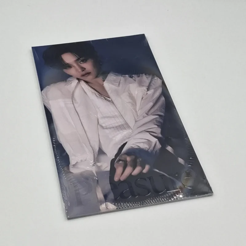 TREASURE - SPECIAL MINI ALBUM PLEASURE (BLUE VERSION) front 5