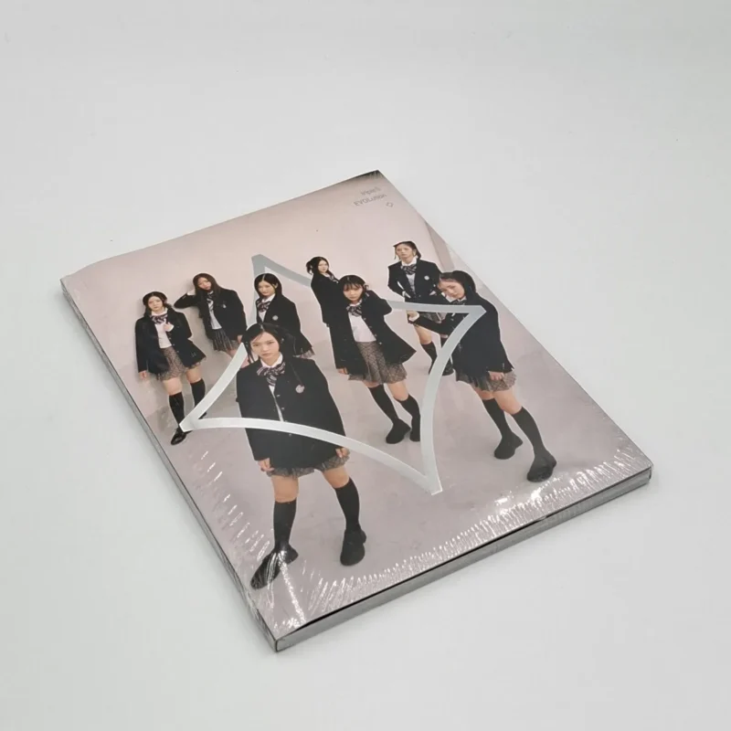 tripleS - EVOLution [Mujuk] (A version) (Mini Album)