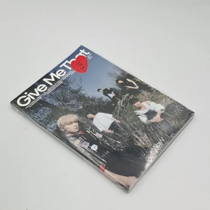 WayV - Give Me That (Photobook Version) (5th Mini Album) 3 WayV - Give Me That (Photobook Version) (5th Mini Album) front 2