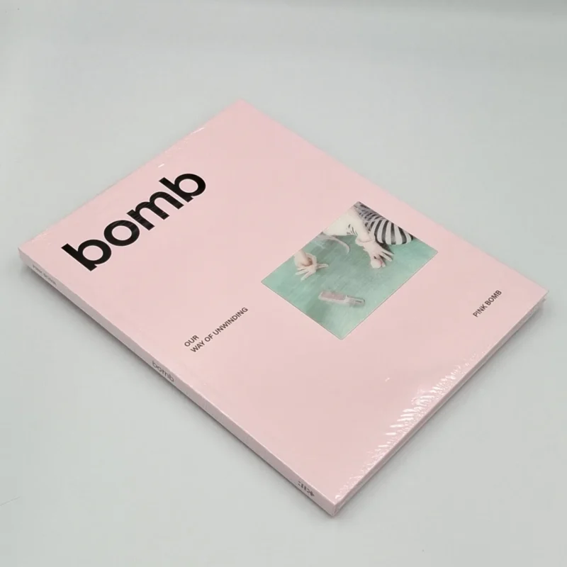 ILLIT - bomb (3rd Mini Album) front 2