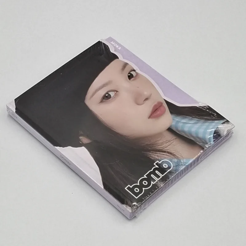 ILLIT - Bombe (GLLIT-Version) (3. Mini-Album) Front 3