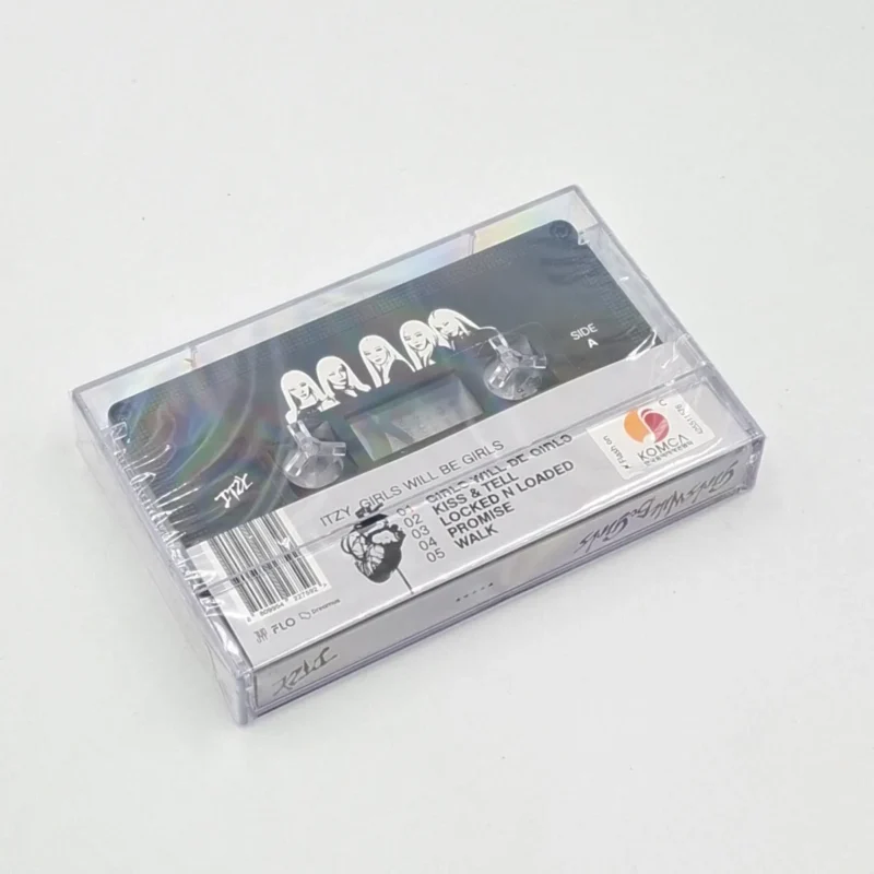 ITZY - Girls Will Be Girls (Tape Version) zurück 2