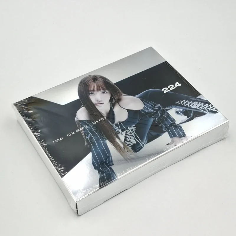 KISS OF LIFE - 224 (Digipack Version) (4th Mini Album) front 3