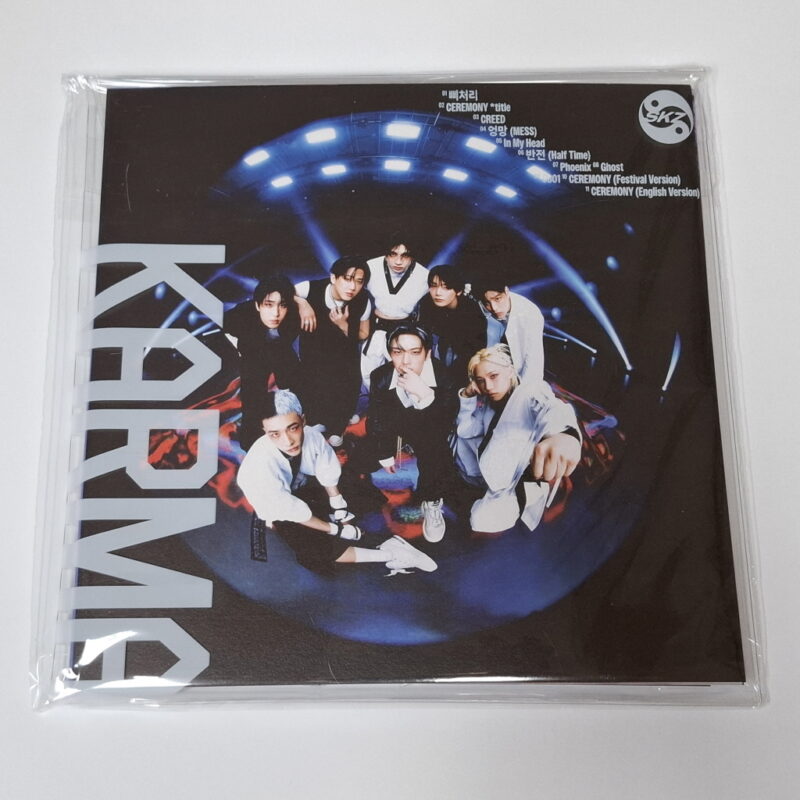 Stray Kids – 4. Album KARMA (KARMA VERSION) Vorderseite