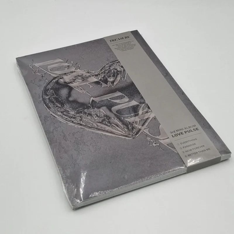 TREASURE - LOVE PULSE (3. Mini-Album) Front 3