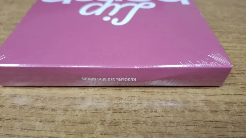 (package damaged) RESCENE - lip bomb (Mini Album) 2 (package damaged) RESCENE - lip bomb (Mini Album)