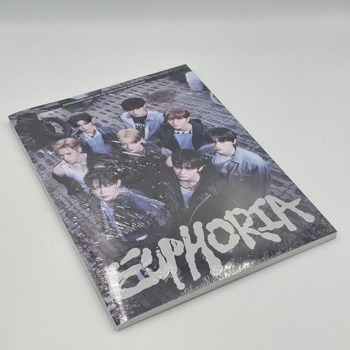 ALPHA DRIVE ONE - EUPHORIA (1st Mini Album) (FREAK ALARM version