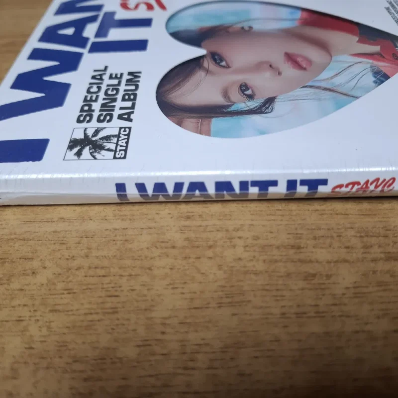 STAYC - I WANT IT (Special Single Album) (Random) (Damaged) - Image 2