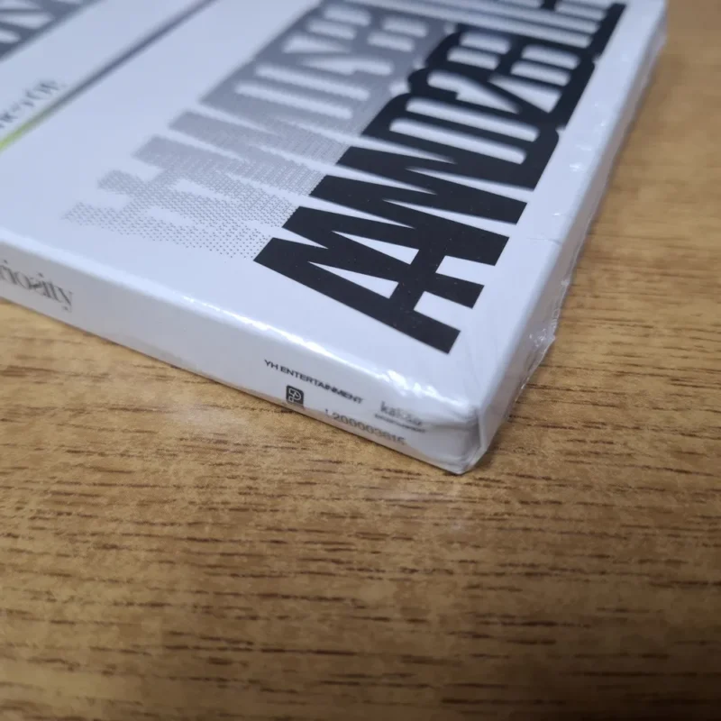 AND2BLE – 1st Mini Album Sequence 01: (POCAALBUM) (Damaged) - Image 2